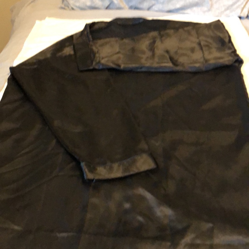 MENS STYLISH BLACK ROBE - Picture 6 of 10